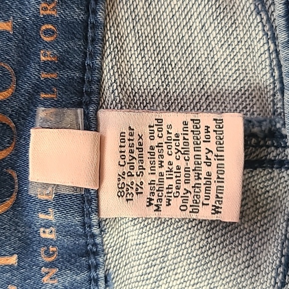 Juicy Couture Jean Shorts 8 - Picture 4 of 10